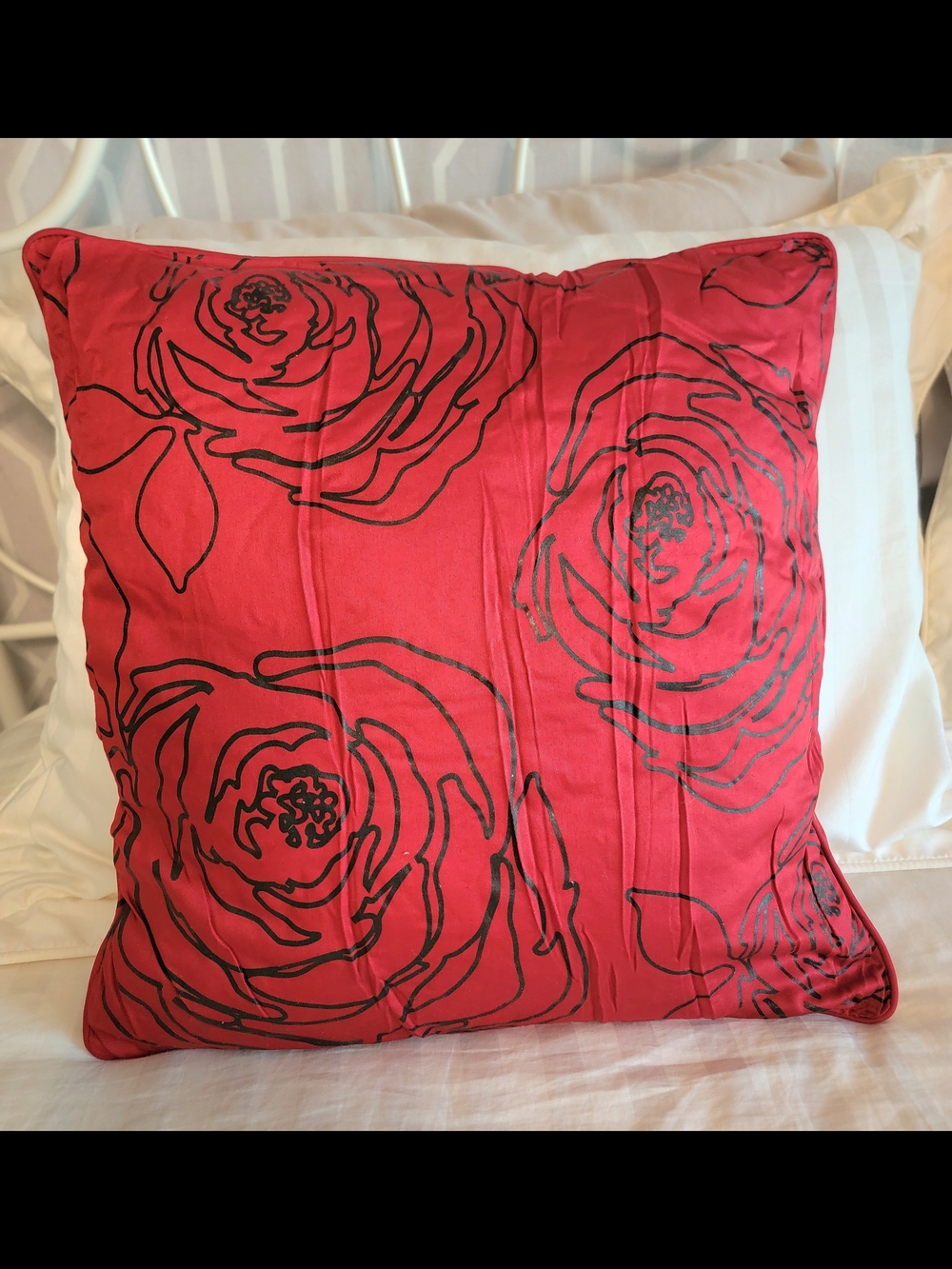 NWT Pier 1 Red Throw Pillow With Black Outlined Roses
